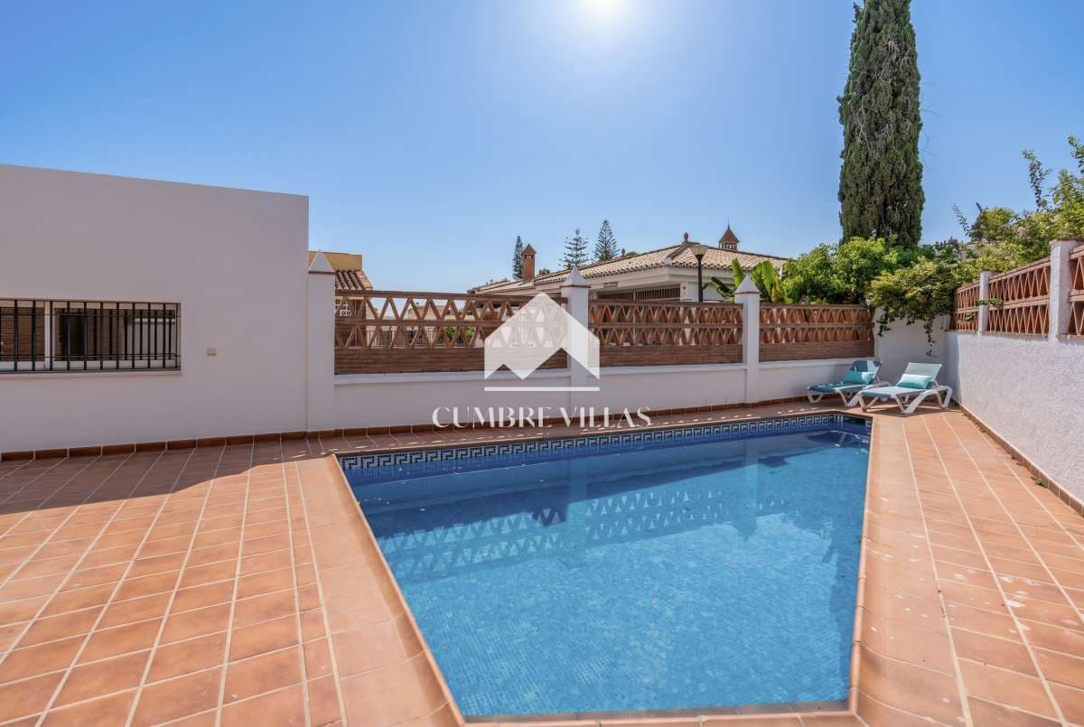 4 quarto Moradia para venda em Almunecar com piscina garagem - 625 000 € (Ref: 9948955)