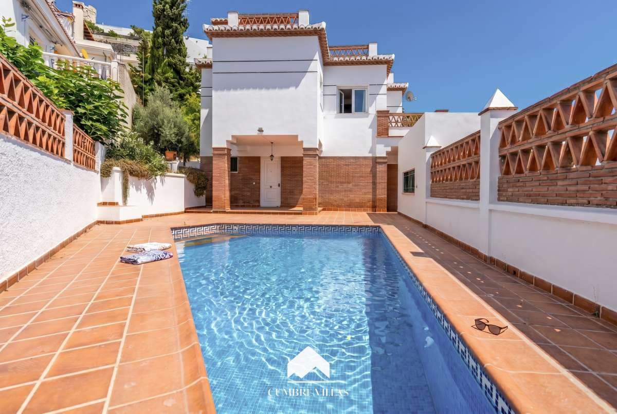 4 quarto Moradia para venda em Almunecar com piscina garagem - 625 000 € (Ref: 9948955)