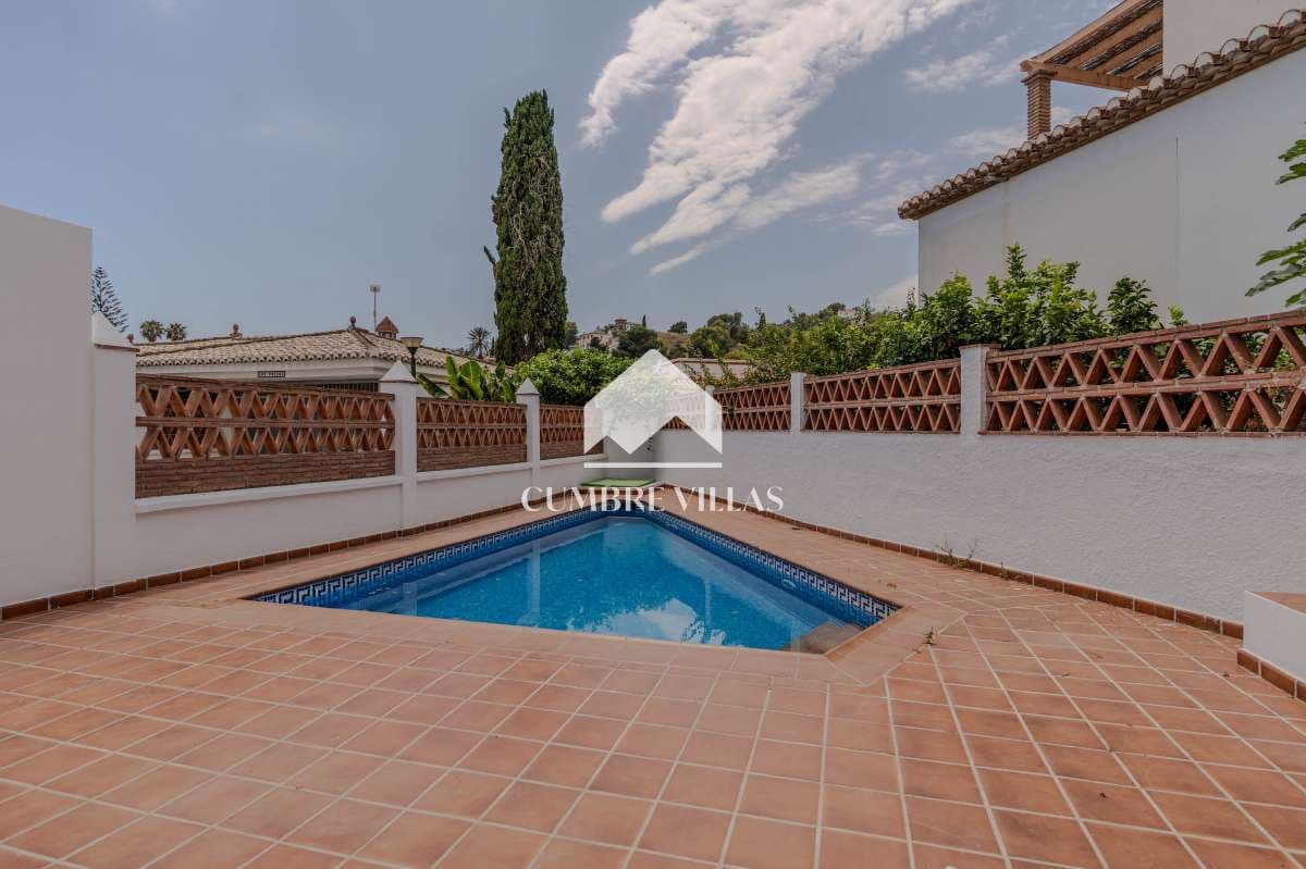 4 quarto Moradia para venda em Almunecar com piscina garagem - 625 000 € (Ref: 9948955)