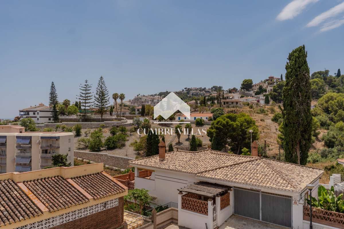 4 quarto Moradia para venda em Almunecar com piscina garagem - 625 000 € (Ref: 9948955)
