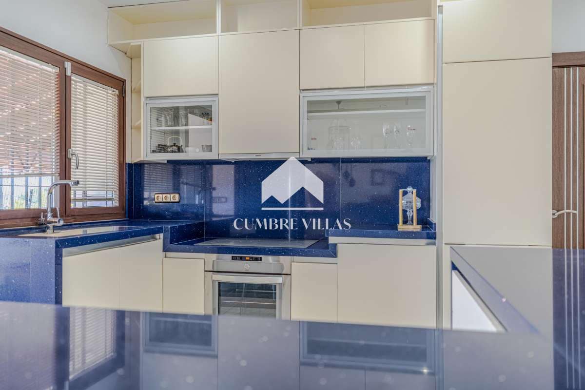 4 camera da letto Villa in vendita in Almunecar con piscina garage - 990.000 € (Rif: 9965963)