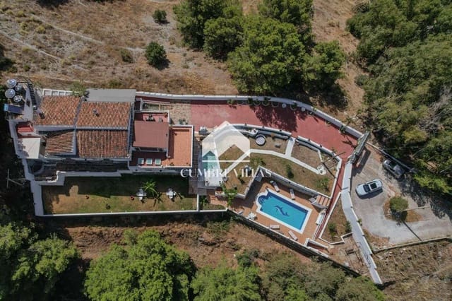 4 camera da letto Villa in vendita in Almuñécar con piscina garage - 990.000 € (Rif: 9965963)