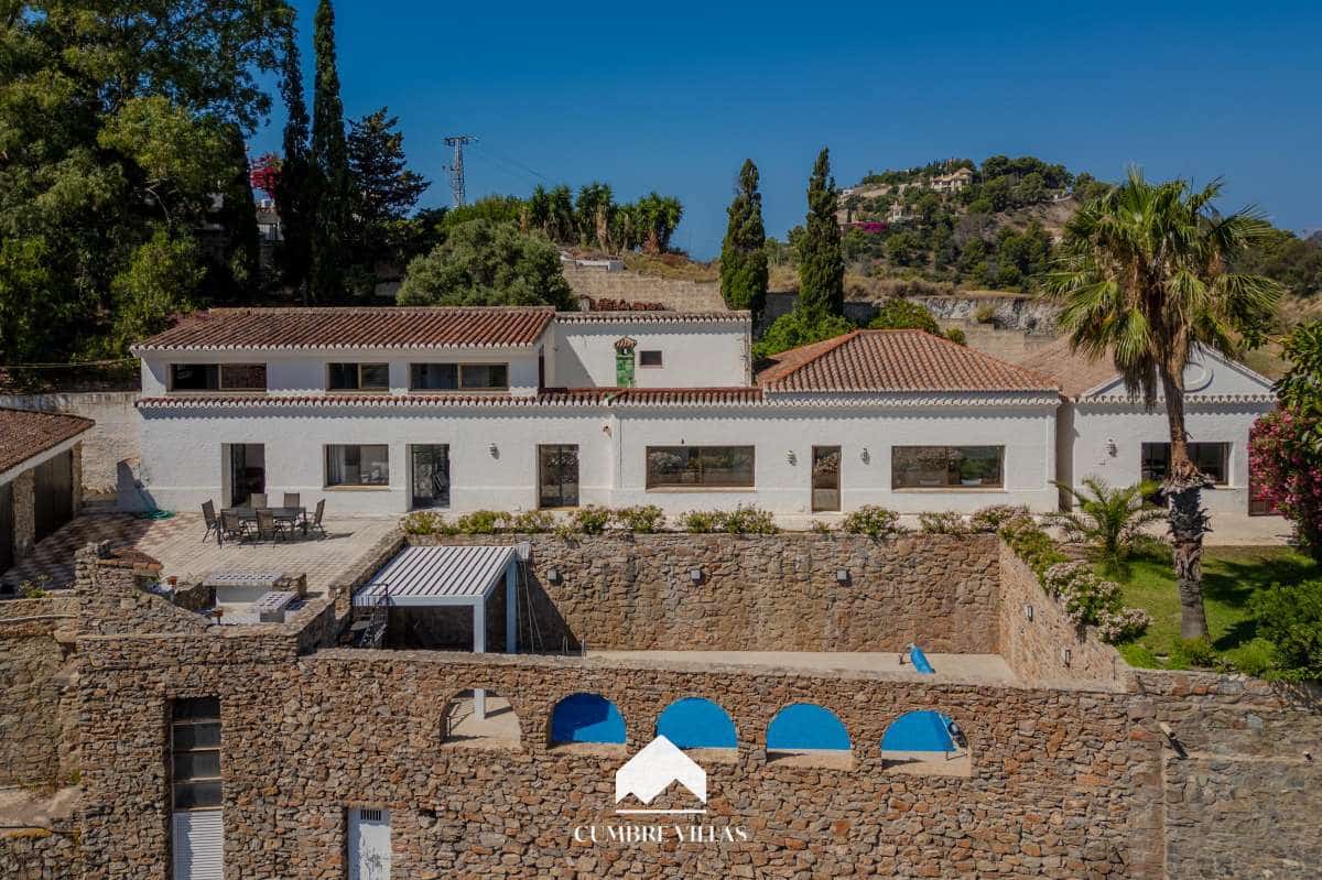 3 sovrum Villa till salu i Almunecar med pool garage - 895 000 € (Ref: 9990005)
