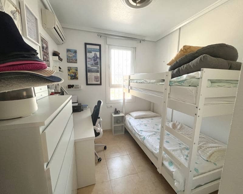 2 sovrum Lägenhet till salu i Ciudad Quesada med pool - 170 000 € (Ref: 10009803)