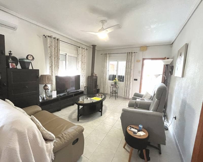 2 Zimmer Bungalow zu verkaufen in Ciudad Quesada mit Pool - 165.000 € (Ref: 10019663)