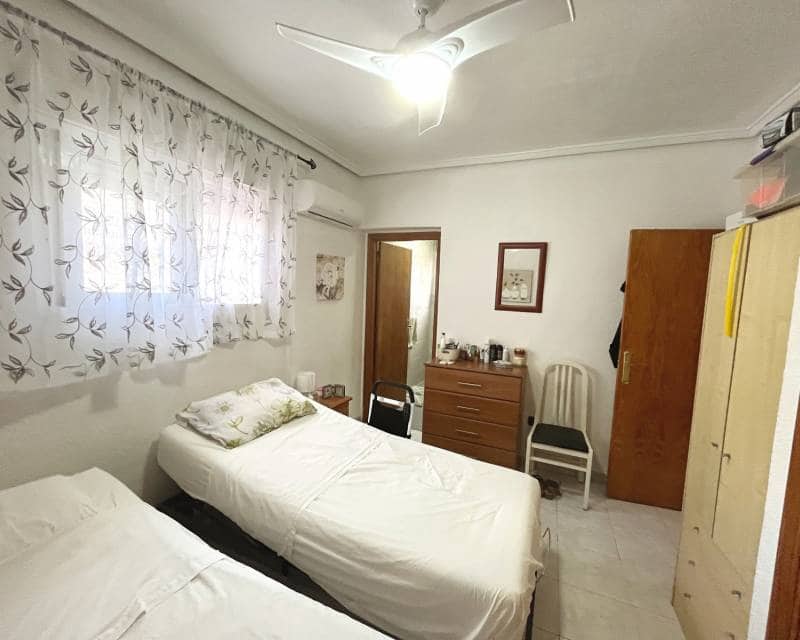 2 Zimmer Bungalow zu verkaufen in Ciudad Quesada mit Pool - 165.000 € (Ref: 10019663)