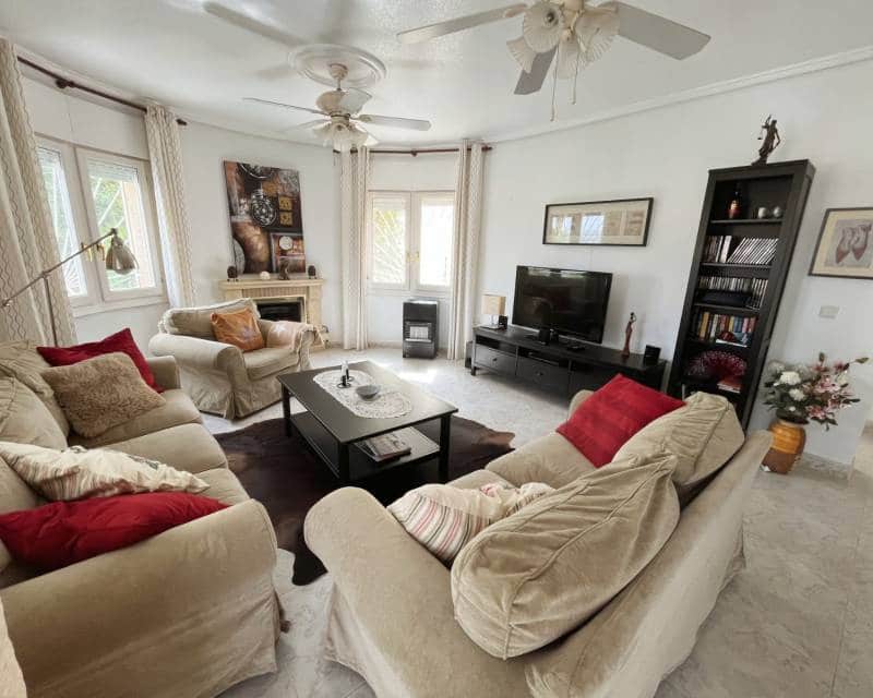4 chambre Villa/Maison à vendre à Ciudad Quesada avec piscine garage - 355 000 € (Ref: 10023038)
