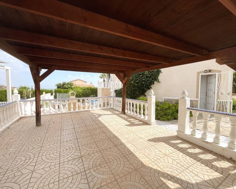 4 chambre Villa/Maison à vendre à Ciudad Quesada avec piscine garage - 355 000 € (Ref: 10023038)