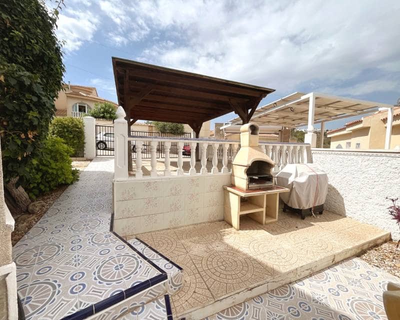 4 chambre Villa/Maison à vendre à Ciudad Quesada avec piscine garage - 355 000 € (Ref: 10023038)