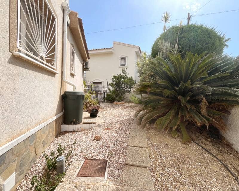 4 chambre Villa/Maison à vendre à Ciudad Quesada avec piscine garage - 355 000 € (Ref: 10023038)