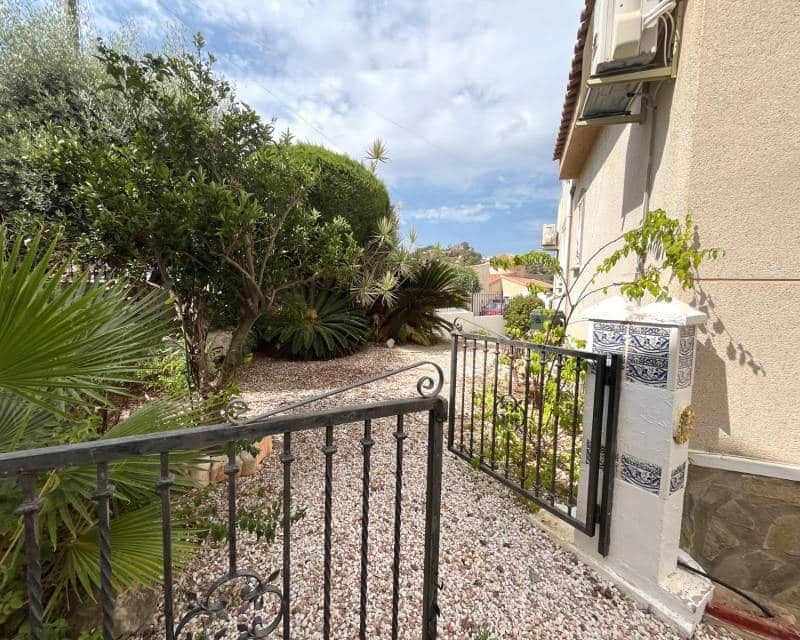 4 chambre Villa/Maison à vendre à Ciudad Quesada avec piscine garage - 355 000 € (Ref: 10023038)