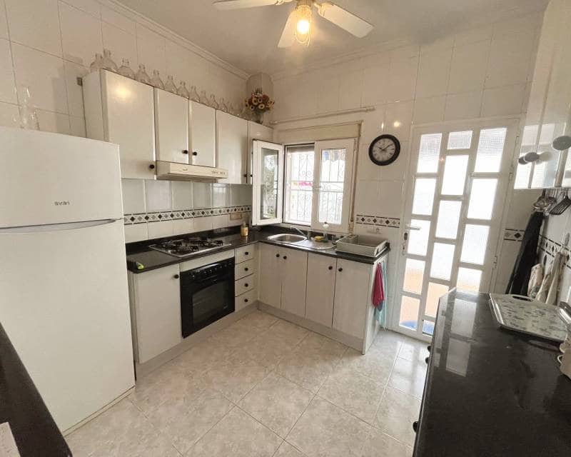 3 slaapkamer Halfvrijstaande villa te koop in Ciudad Quesada met zwembad - € 255.000 (Ref: 10035765)