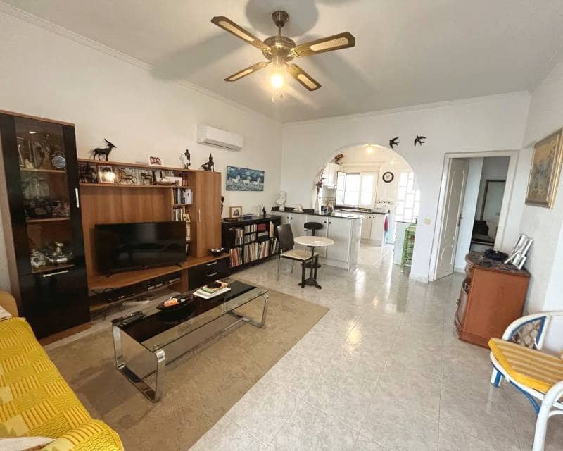 3 slaapkamer Halfvrijstaande villa te koop in Ciudad Quesada met zwembad - € 255.000 (Ref: 10035765)