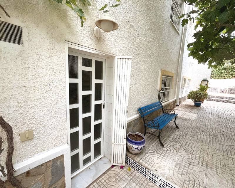 3 slaapkamer Halfvrijstaande villa te koop in Ciudad Quesada met zwembad - € 255.000 (Ref: 10035765)