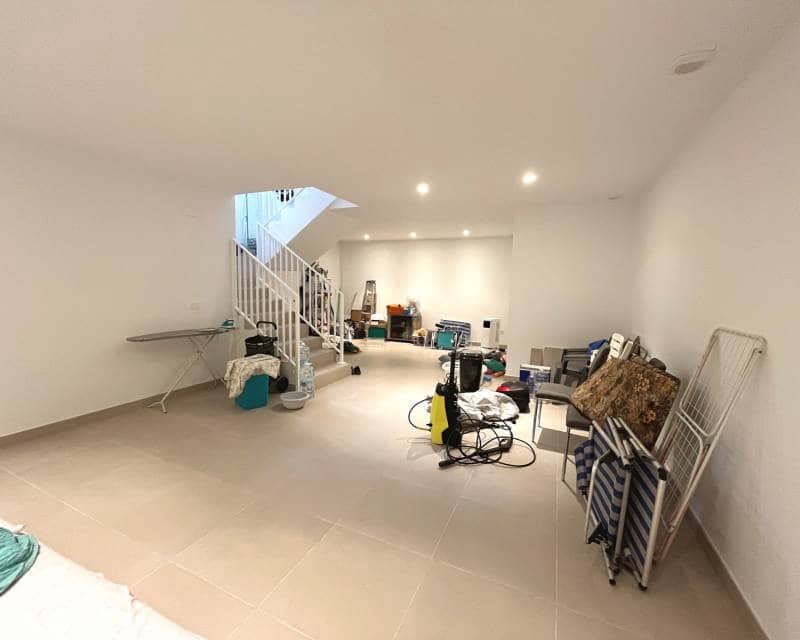 3 soverom Kjedet enebolig til salgs i Pueblo Bravo med svømmebasseng - € 409 500 (Ref: 10052042)