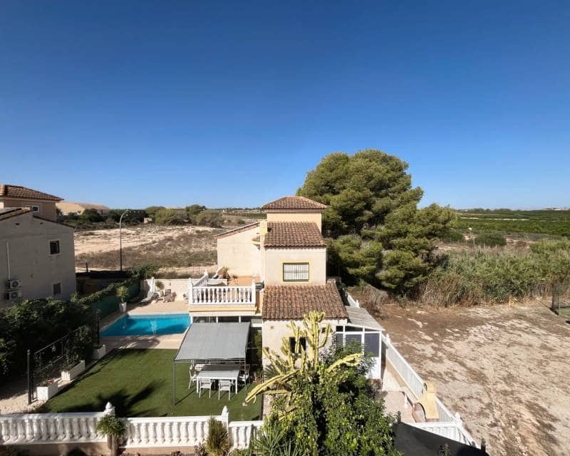 Chalet de 3 habitaciones en Algorfa en venta con piscina - 255.000 € (Ref: 10055790)