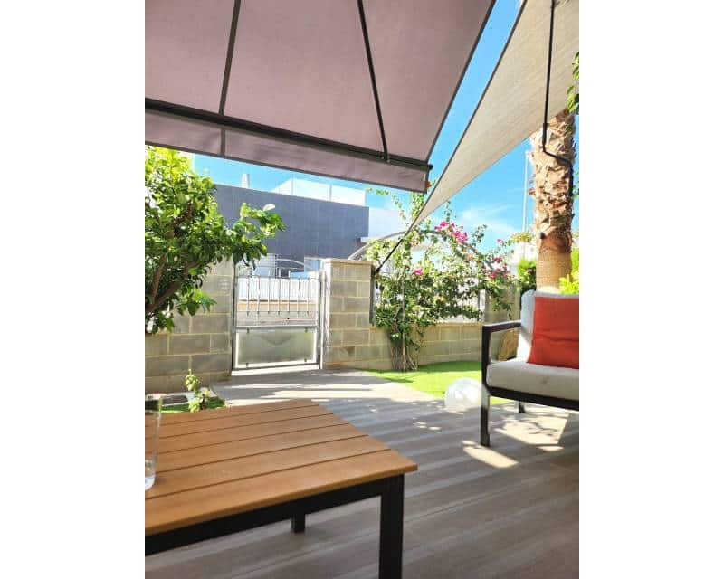 2 camera da letto Bungalow in vendita in Pueblo Bravo con piscina garage - 320.000 € (Rif: 10106373)
