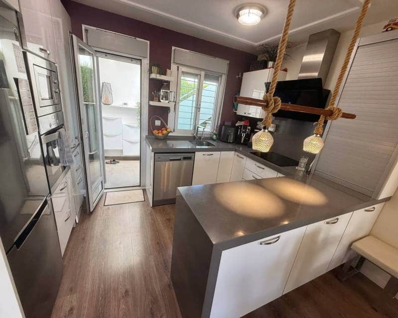2 camera da letto Bungalow in vendita in Pueblo Bravo con piscina garage - 320.000 € (Rif: 10106373)