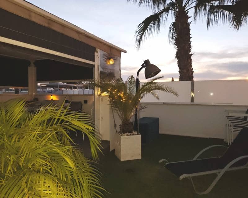 2 camera da letto Bungalow in vendita in Pueblo Bravo con piscina garage - 320.000 € (Rif: 10106373)