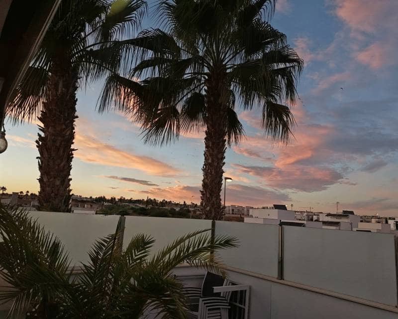 2 camera da letto Bungalow in vendita in Pueblo Bravo con piscina garage - 320.000 € (Rif: 10106373)