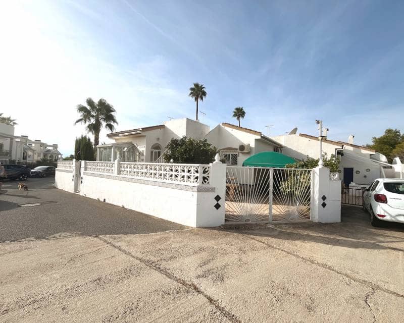 3 camera da letto Bungalow in vendita in Pueblo Bravo con piscina - 265.000 € (Rif: 10113462)