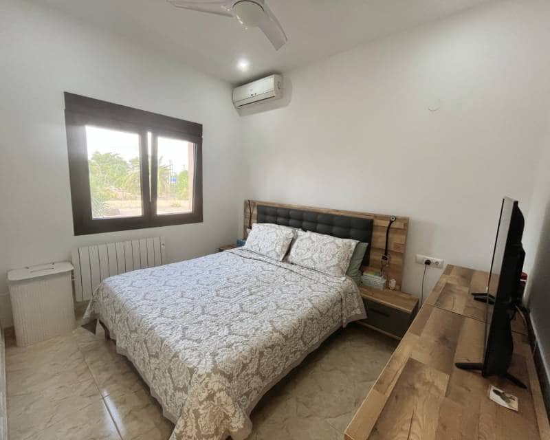 3 soveværelse Villa til salg i Daya Vieja med swimmingpool garage - € 650.000 (Ref: 10130702)