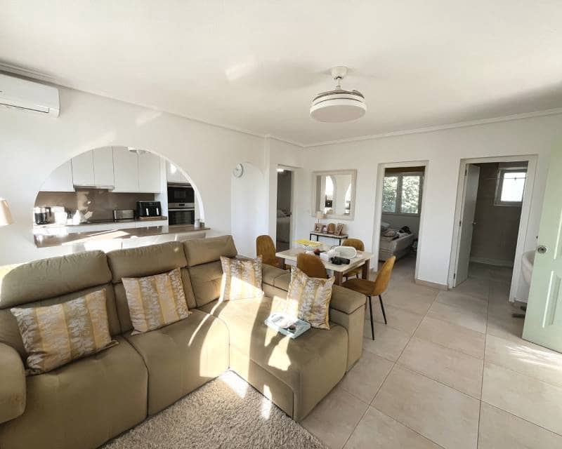 3 soverom Villa til salgs i Ciudad Quesada med svømmebasseng garasje - € 495 000 (Ref: 10153886)