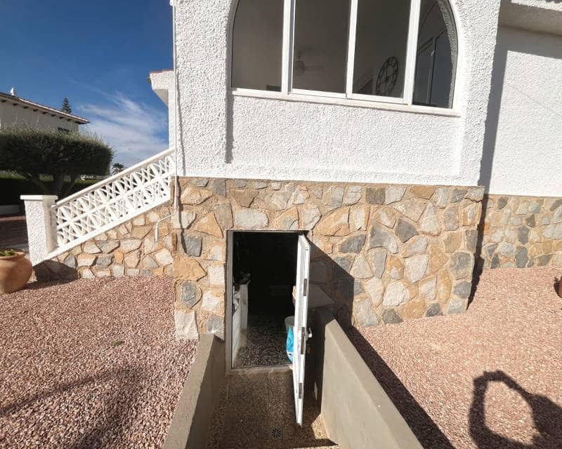 3 soverom Villa til salgs i Ciudad Quesada med svømmebasseng garasje - € 495 000 (Ref: 10153886)