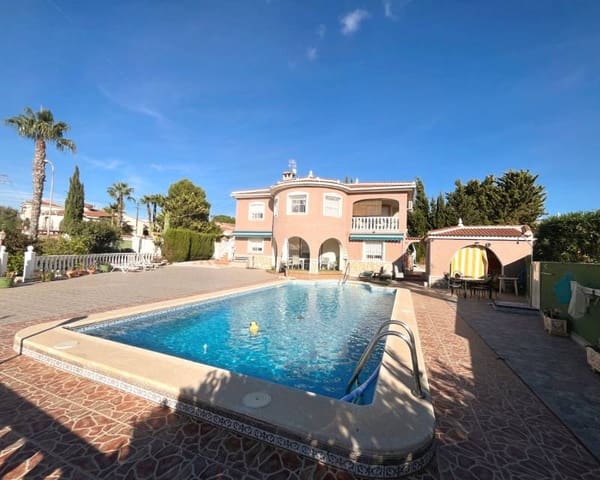 4 soverom Villa til salgs i Ciudad Quesada, Rojales med svømmebasseng garasje - € 549 995 (Ref: 10158406)