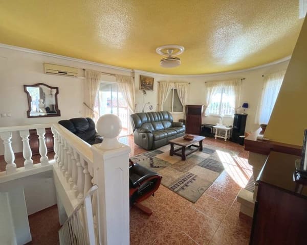 4 soverom Villa til salgs i Ciudad Quesada, Rojales med svømmebasseng garasje - € 549 995 (Ref: 10158406)