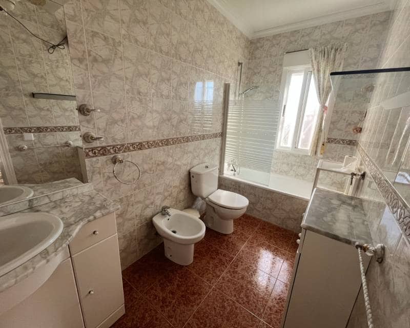 4 bedroom Villa for sale in Ciudad Quesada with pool garage - € 549,995 (Ref: 10158406)