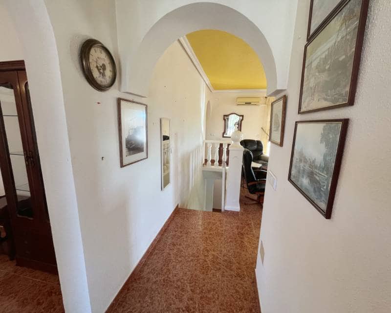 4 bedroom Villa for sale in Ciudad Quesada with pool garage - € 549,995 (Ref: 10158406)