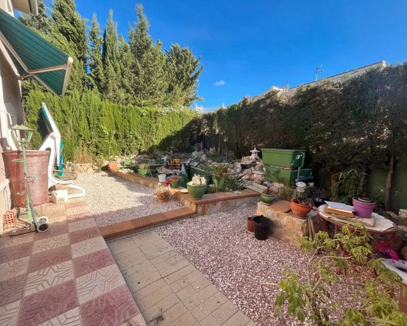 4 bedroom Villa for sale in Ciudad Quesada with pool garage - € 549,995 (Ref: 10158406)
