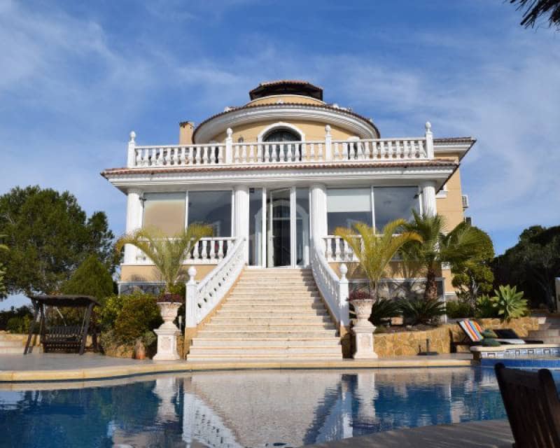 5 bedroom Villa for sale in Ciudad Quesada with pool garage - € 890,000 (Ref: 4338481)