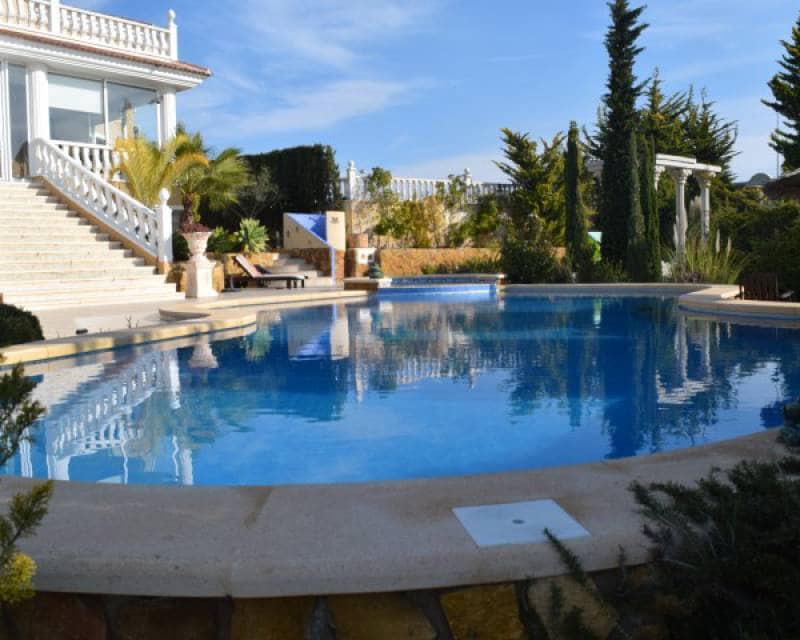 5 bedroom Villa for sale in Ciudad Quesada with pool garage - € 890,000 (Ref: 4338481)