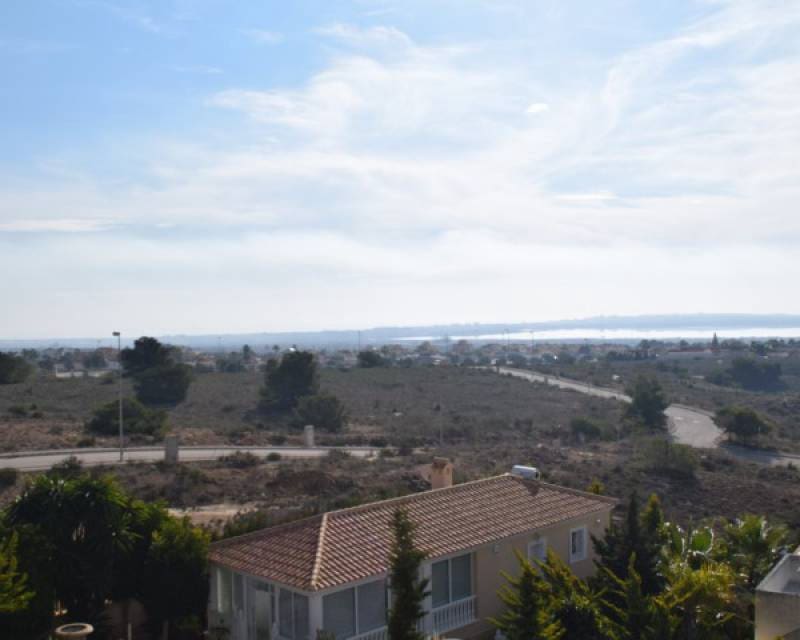 5 bedroom Villa for sale in Ciudad Quesada with pool garage - € 890,000 (Ref: 4338481)