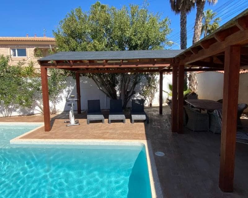 3 Zimmer Villa zu verkaufen in Ciudad Quesada mit Pool - 530.000 € (Ref: 5983517)