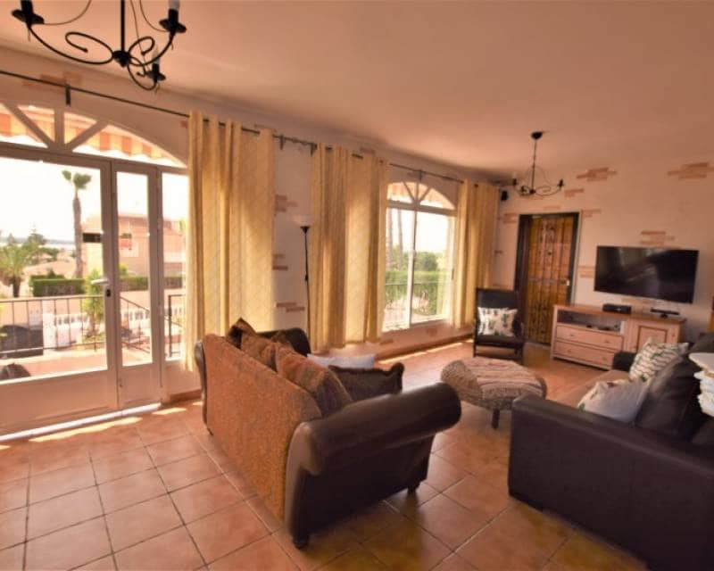 5 sypialnia Willa na sprzedaż w Pueblo Bravo z basenem garażem - 899 000 € (Ref: 7614653)