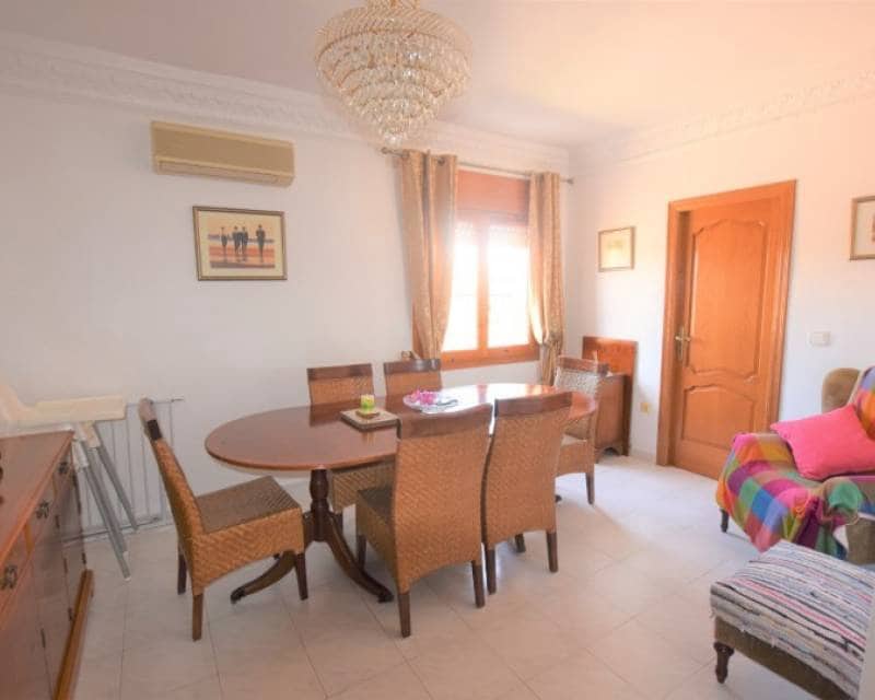 5 sypialnia Willa na sprzedaż w Pueblo Bravo z basenem garażem - 899 000 € (Ref: 7614653)