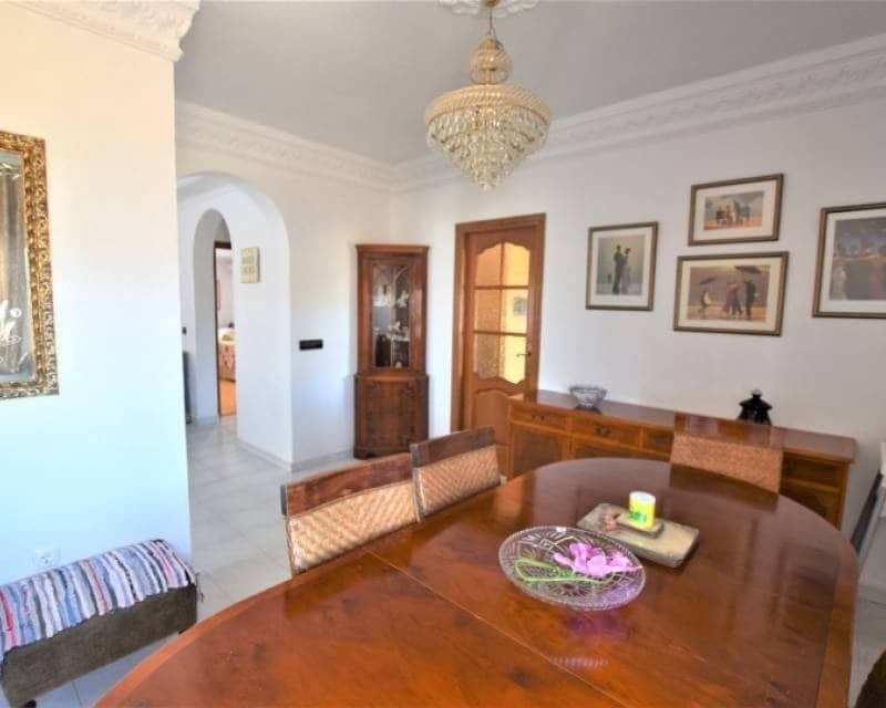 5 sypialnia Willa na sprzedaż w Pueblo Bravo z basenem garażem - 899 000 € (Ref: 7614653)