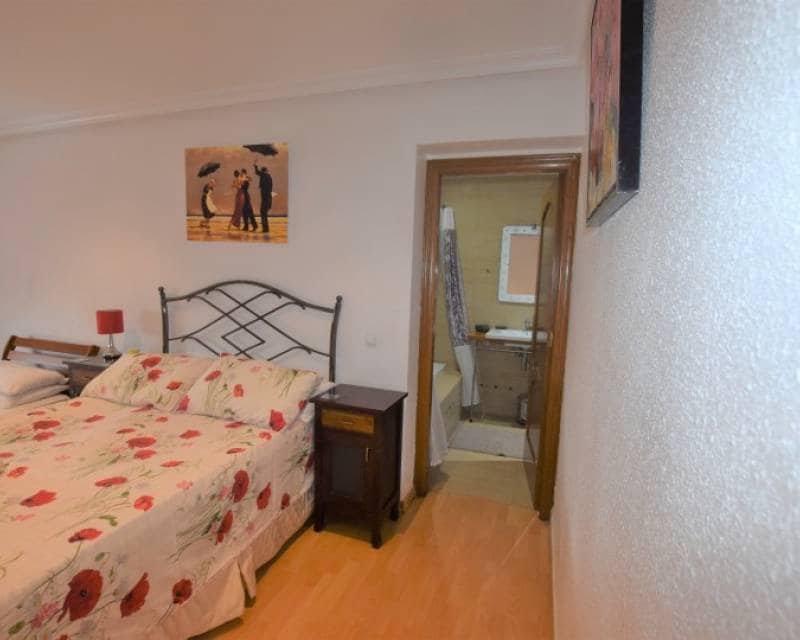 5 sypialnia Willa na sprzedaż w Pueblo Bravo z basenem garażem - 899 000 € (Ref: 7614653)