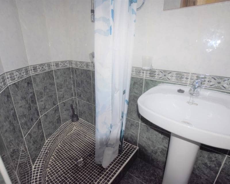 5 sypialnia Willa na sprzedaż w Pueblo Bravo z basenem garażem - 899 000 € (Ref: 7614653)