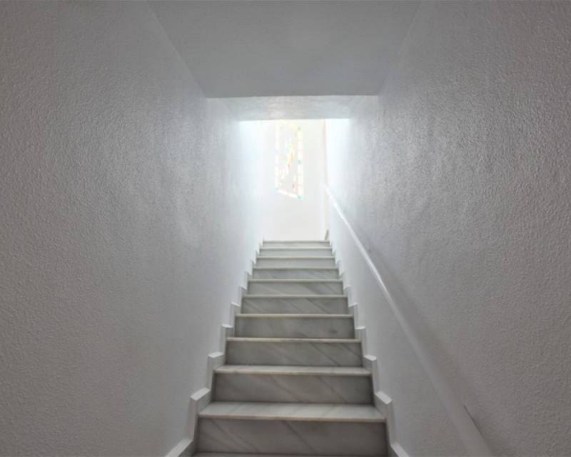 5 sypialnia Willa na sprzedaż w Pueblo Bravo z basenem garażem - 899 000 € (Ref: 7614653)