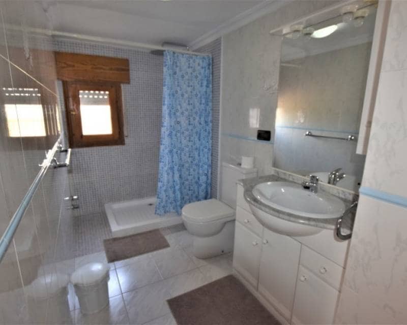 5 sypialnia Willa na sprzedaż w Pueblo Bravo z basenem garażem - 899 000 € (Ref: 7614653)