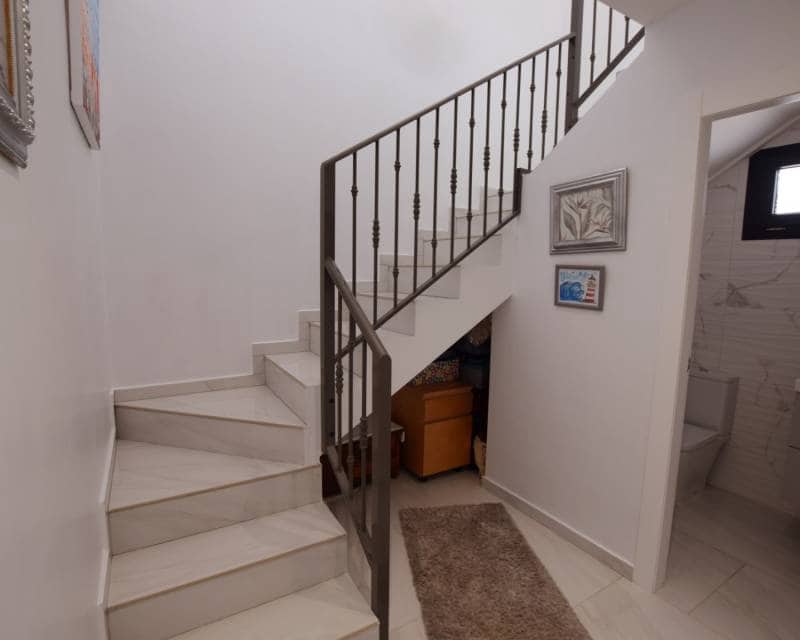 3 bedroom Villa for sale in Ciudad Quesada with pool - € 675,000 (Ref: 8138811)