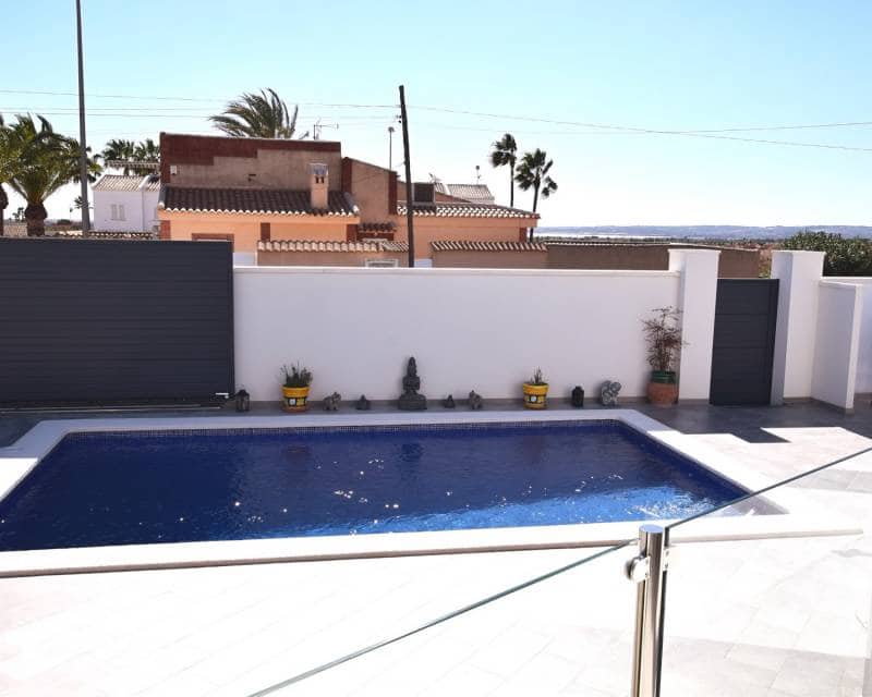 3 bedroom Villa for sale in Ciudad Quesada with pool - € 675,000 (Ref: 8138811)