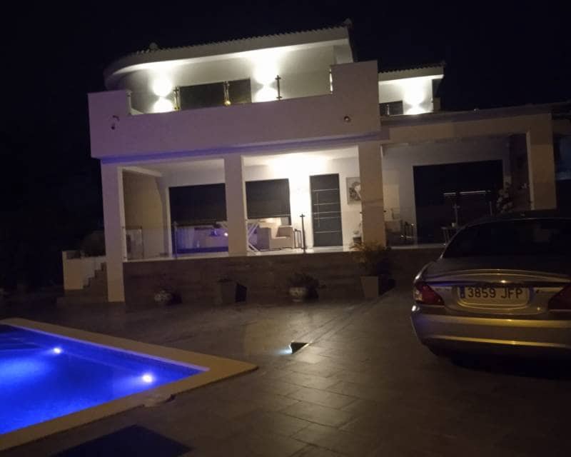 3 bedroom Villa for sale in Ciudad Quesada with pool - € 675,000 (Ref: 8138811)