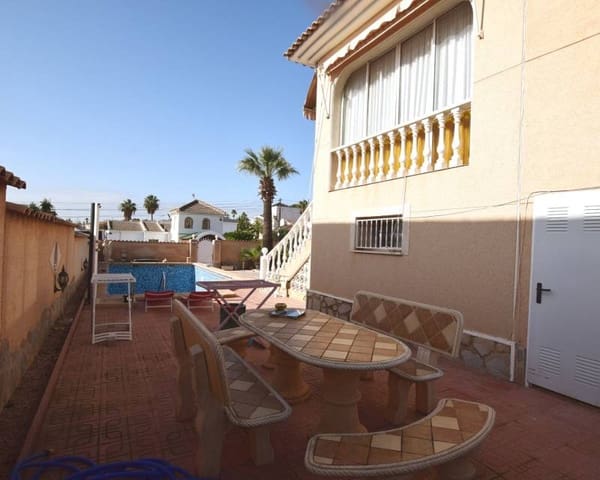 4 Zimmer Villa zu verkaufen in Ciudad Quesada, Rojales mit Pool Garage - 365.000 € (Ref: 8617794)