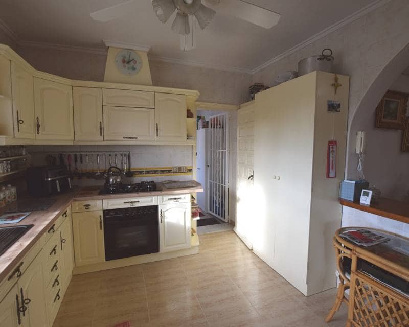 5 bedroom Villa for sale in Ciudad Quesada with pool - € 499,000 (Ref: 8669075)