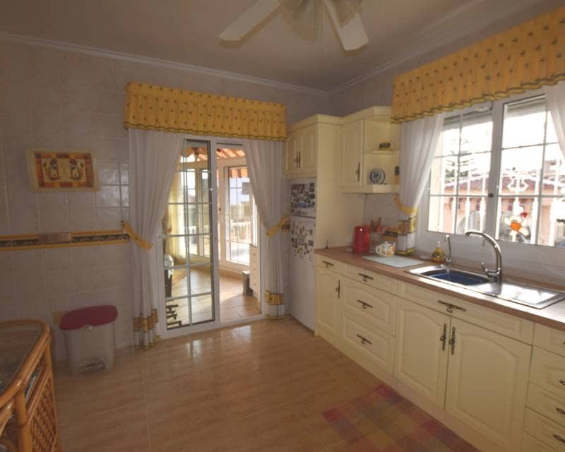 5 bedroom Villa for sale in Ciudad Quesada with pool - € 499,000 (Ref: 8669075)